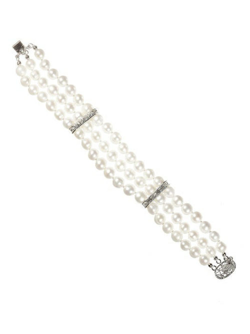 Triple Strand Vintage Design Pearl Bracelet