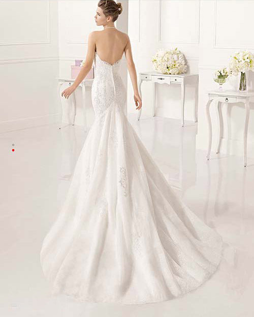 Classic gown with fitted bodice and full train from Rosa Clara