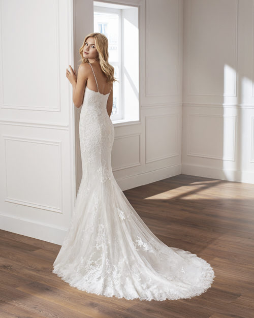 Bridal Gown - Mermaid style sleeveless, low back