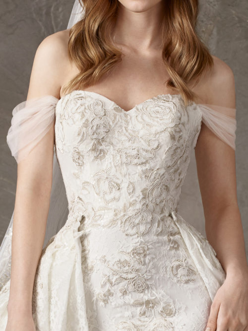 Romantic wedding dress, mermaid lace with a detachable overlay skirt